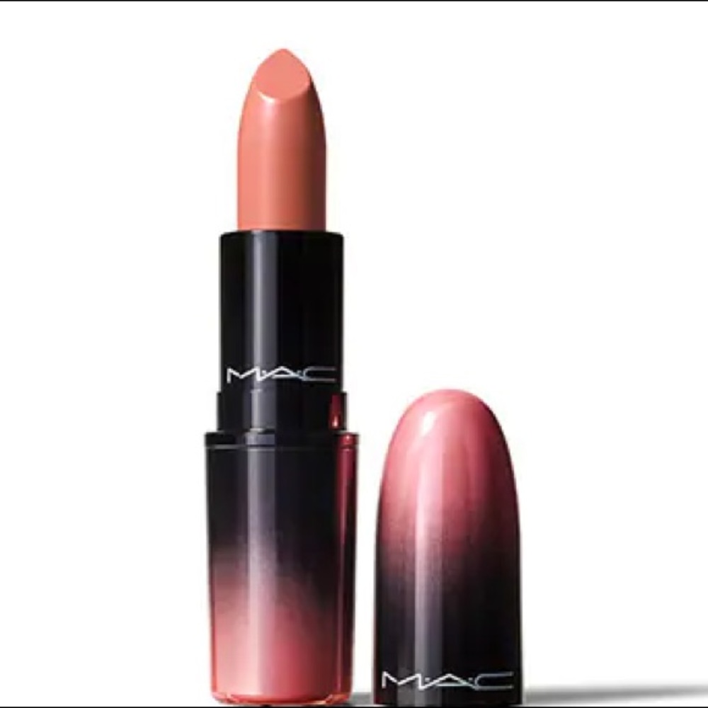 COPY - MAC- LOVE ME LIPSTICK                       TRES BLASÉ (404)